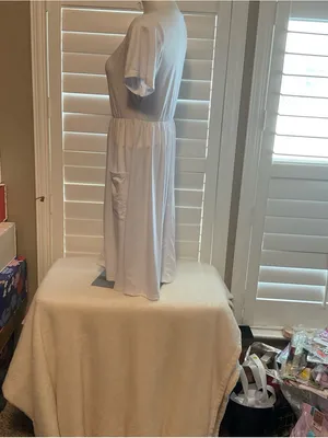 Casual White Button-Front Midi Dress with Pockets thumbnail 5
