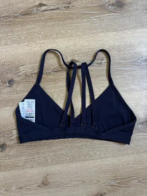 Gymshark Minimal Halterneck Sports Bra Midnight Blue thumbnail 3