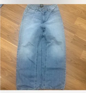 Baggy Light Wash BDG Urban Outfitters Jeans 25 thumbnail 3