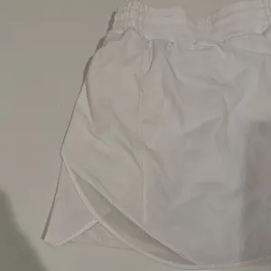 Lululemon Hotty Hot HR High-Rise Athletic Skirt Skort *Long White Size 2 thumbnail 5