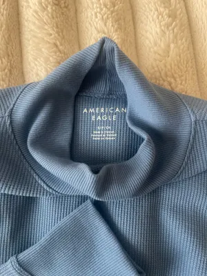 American Eagle Outfitters Top Turtleneck Knit thumbnail 2