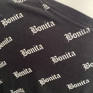 Viva La Bonita Black Graphic t-Shirt thumbnail 4