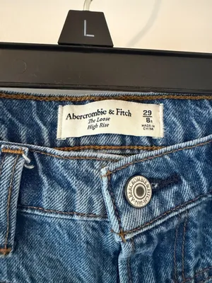 Abercrombie & Fitch The Loose High Rise Jeans – Size 8 Regular thumbnail 2