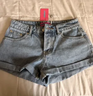Edikted Jean Shorts Blue thumbnail 1