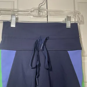 Offline by Aerie Multicolor Blue Real Me Hi-Rise 6" Inseam Bike Shorts Size‎ M thumbnail 3