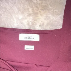 Aritzia Babaton Contour Burgandy Long Sleeve Dress thumbnail 2
