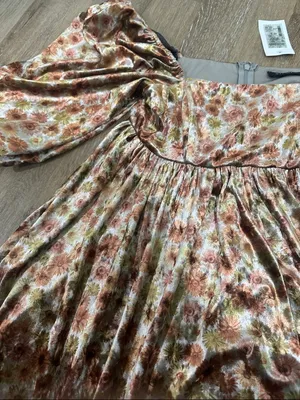 Storia Velvet Floral Puff Sleeve Dress in Rust and Olive - off shoulder thumbnail 2