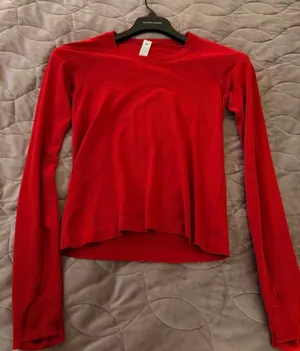 Red Lululemon Swiftly Long Sleeve Tech thumbnail 1
