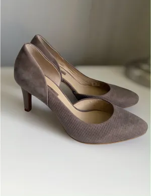 ECCO Taupe Suede Pumps EU 35 US 5 Comfort Heels thumbnail 2