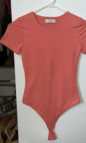 Babaton Aritzia Bodysuit Contour Short Sleeve thumbnail 1