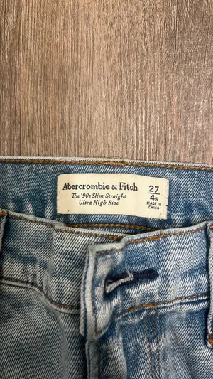 Abercrombie Jeans Ultra High-Rise thumbnail 2