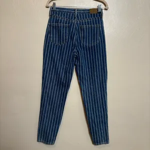 American Eagle Women’s Jeans Pinstripe Mom White Stripe 100% Cotton Blue Size‎ 2 thumbnail 9