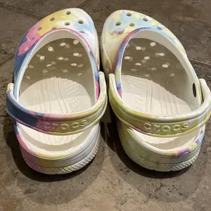 CROCS White Pastel Tie Dye Clog Sandal Shoes Unisex Mens 7 Womens 9 thumbnail 5