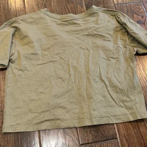 VINTAGE THREADZ olive green Nashville 19 graphic crop top tshirt size large thumbnail 4