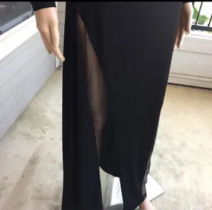 Juss Elegant Black Sheer-Panel Evening Gown stretch thumbnail 8