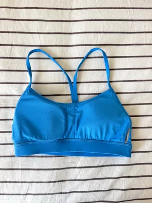 Lululemon Flow Y Sports Bra (size 6) thumbnail 3