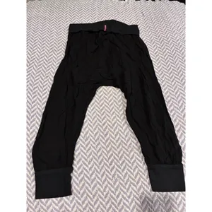 Hard Tail Women's Black Harem Foldover Waist Capris Sz Small thumbnail 3