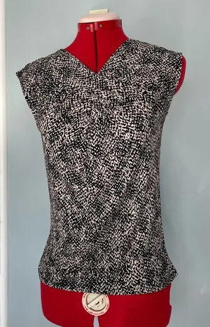 Ann Taylor Twist Front Top Sz SP thumbnail 1