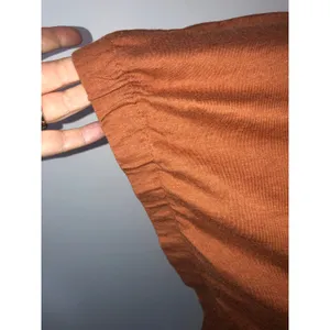 DKNY Knit Top Size L Rust Short Sleeve Drop Shoulder Elevated Tee Relaxed Fit thumbnail 2