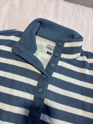 American Eagle Jeans thumbnail 2
