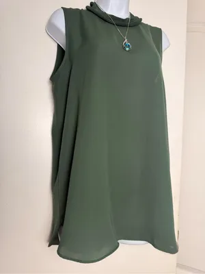 Simply Vera Vera Wang Olive Green Sleeveless Mock Neck Tank thumbnail 3