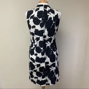 10 Crosby Derek Lam Black White Floral Print Shift Dress Size 8 thumbnail 3