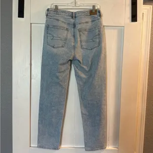 American Eagle Mom Jeans thumbnail 3