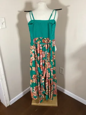 Flying Tomato Size M Green Floral Tiered Maxi Dress thumbnail 3