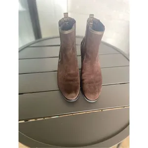 Cole Haan Suede Vibram Chelsea Ankle Boots Brown Size 7B thumbnail 10