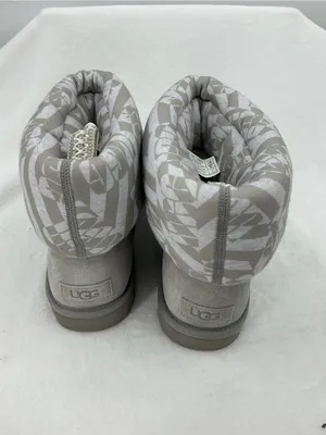 UGG Women's Light Gray Suede Ankle Boots with Patterned Padded Cuff B37 thumbnail 3