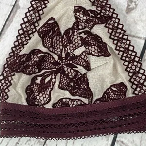 Free People Intimately Alia Bralette Bra X-Small Bordeaux Floral Lace Lingerie thumbnail 3