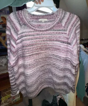 Sweater thumbnail 1