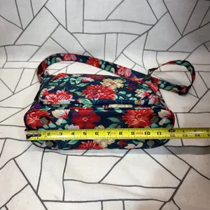 Lug Crossbody‎ Bag Medium Navy Floral Quilted Multi-Pocket Travel Purse thumbnail 5