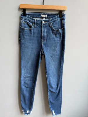 Good American Good Legs Chewed Hem Skinny Jeans Size 4/27 Style GLCH367T thumbnail 3