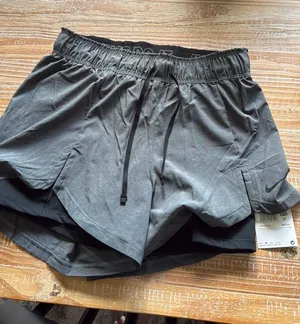 nike shorts  thumbnail 1
