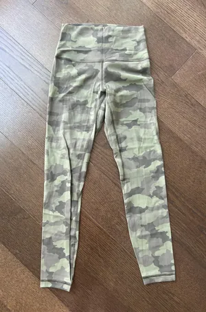 Lululemon green camo align 25” leggings thumbnail 1