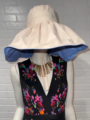 Beneunder Reversible Wide-Brim Sun Hat in Cream and Light Blue thumbnail 2