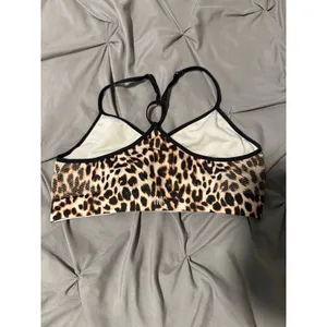 VS Pink leopard bra thumbnail 2