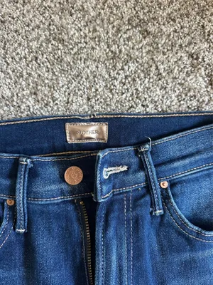 MOTHER Denim Jeans Fray Insider Crop thumbnail 4