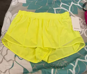 Lululemon Hotty Hot Shorts thumbnail 1