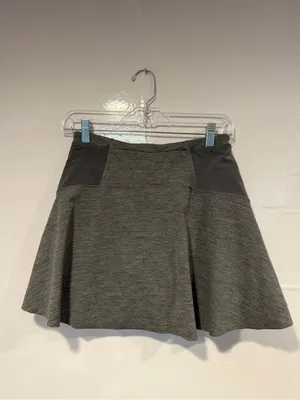 Athleta Grey Match‎ Point Skort thumbnail 4
