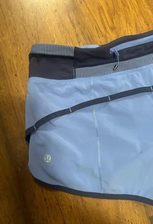 Lululemon Shorts thumbnail 2