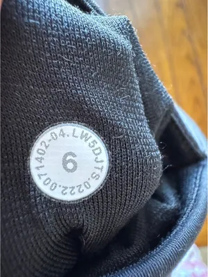 Lululemon Instill High Rise 25” Black Size 6 NWOT thumbnail 5
