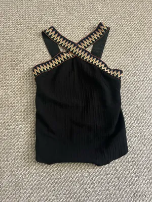 Cupshe Black criss cross halter top thumbnail 2