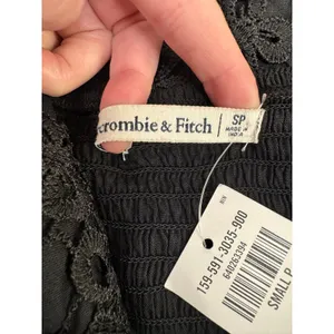 NWT‎ Abercrombie & Fitch Black Floral Lace Mini Dress Smocked Back Small P thumbnail 7