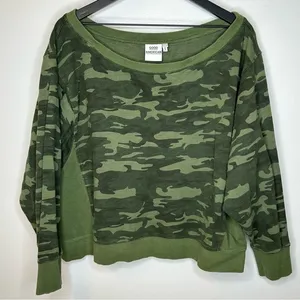 Good American Women’s Green Off The‎ Shoulder Camo Sweatshirt Size 4 thumbnail 4