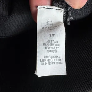 OFFLINE by Aerie‎ Womens Black Sidewalk Seamless Long Sleeve Crop Top Small thumbnail 7