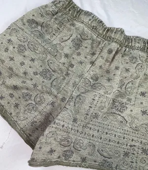 NEW Shorts Green Size M thumbnail 6