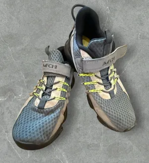 Vitike Athletic‎ Shoes Size 8 thumbnail 1