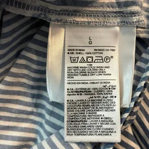 Old Navy Size L Boyfriend Shirt Button Up Relaxed Fit Blue White Stripe thumbnail 4